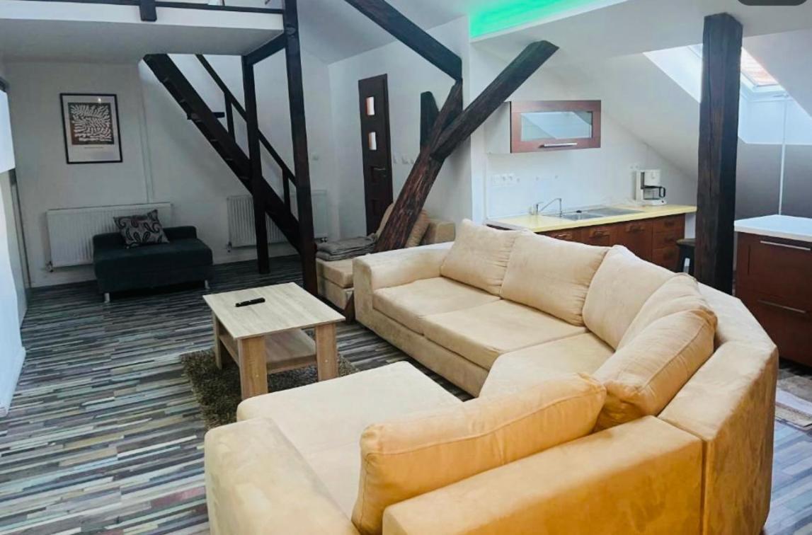 Jokai Apartman Komárno Zewnętrze zdjęcie